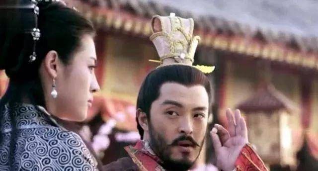 宇文化及诛杀杨广得到皇位，还霸占人家的皇后，他最后怎么样了？