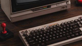 八位堂retro87c64机械键盘发售，采用复古设计风格