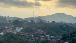 缅甸南散15岁女孩遭30岁叔叔强奸，父亲得知后直接报案