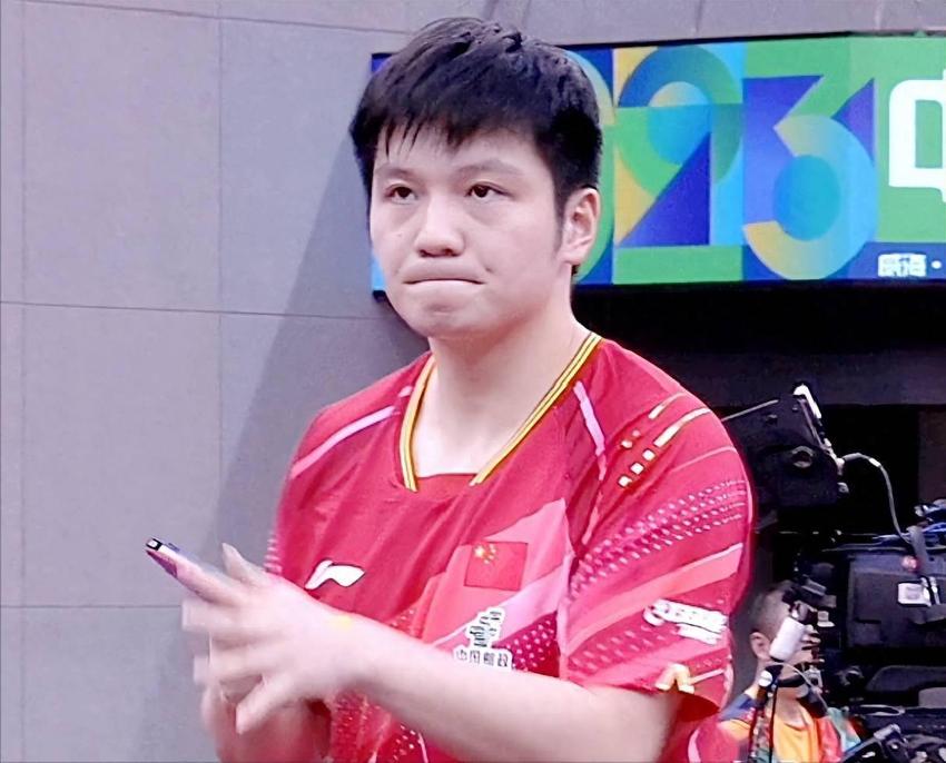 热身赛：樊振东拒绝被爆冷 决赛击败18岁新星