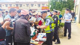 西藏拉萨：宣传教育不停歇 交通安全记心间