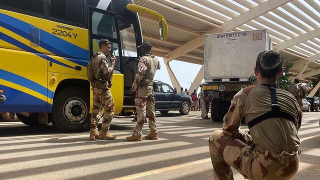 法国将在年底前撤回尼日尔境内驻军