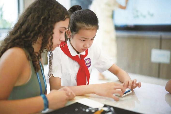“童声里的中国”国际青少年文化交流在通举行