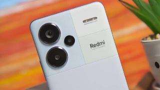 Redmi Note13Pro外观设计简约而不失大气