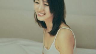 “小石原里美”演员凌嘉发布仿拍石原里美写真照片，清新甜美形象相似度高