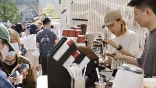 5元咖啡争夺战：国产品牌抓住消费降级的年轻人