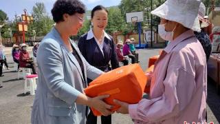 青海西宁关注困境女性 十年发放1.2万余“母亲邮包”