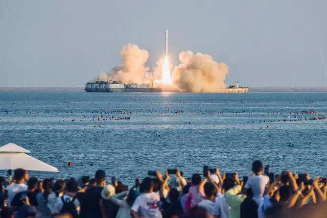 民营火箭谷神星一号首次海上发射成功
